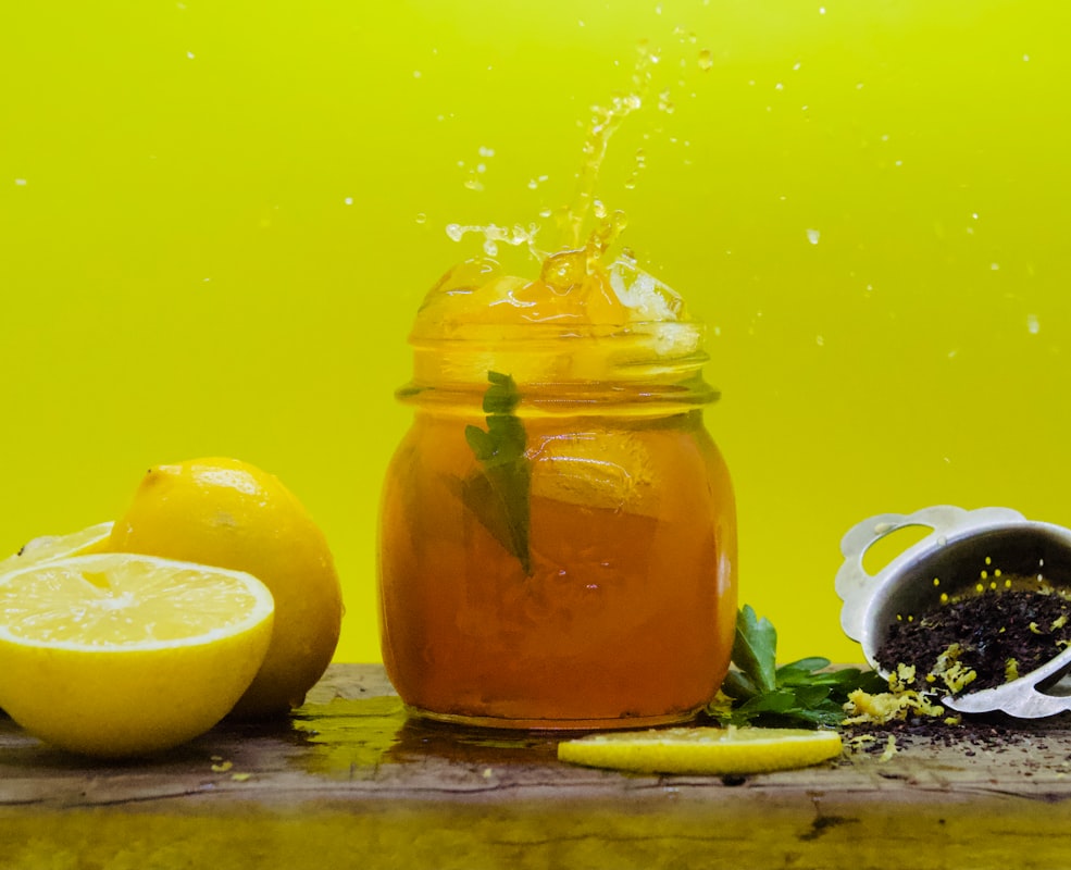 Preparazione tisana fatta in casa